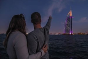 Dubai Marina: Privat Yacht-tur med liten gruppe