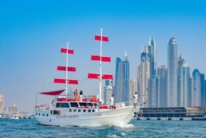 Dubai Marina: zeiltocht met barbecue en zwemmen