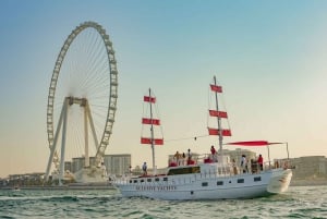Dubai Marina: Purjehdusretki BBQ: llä ja uinnilla
