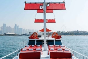 Dubai Marina: tour in barca a vela con barbecue e nuoto