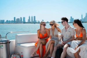 Dubai Marina Yacht Tour: Ain Wheel, JBR & Harbour in 1 Hour