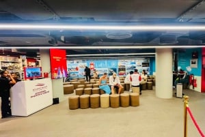 Dubai Marina Yacht Tour: Ain Wheel, JBR & Harbour in 1 Hour