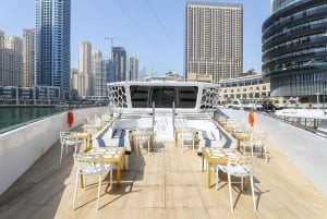 Mega Yacht Cruise ja buffet-illallinen