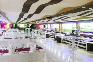 Dubai: Mega Yacht Dinner Cruise with Buffet