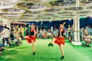 Dubai: Mega Yacht Dinner Cruise with Buffet