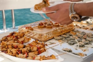 Dubai Midday Yacht Burj Al Arab Tour with Live BBQ & Drinks