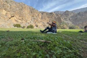 Dubai: Moderate hiking trip to Jebel Jais Hidden Oasis trail