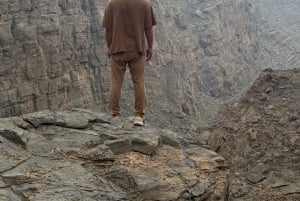 Dubai: Moderate hiking trip to Jebel Jais Hidden Oasis trail