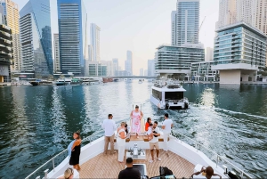 Dubai: Aamun venesatamakrusiili Ain Dubailla ja grillateria