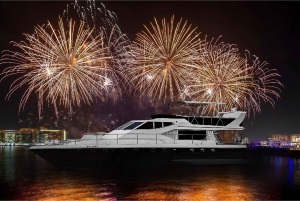 Dubai: New Year Eve Luxury Yacht Fireworks View & BBQ Cruise