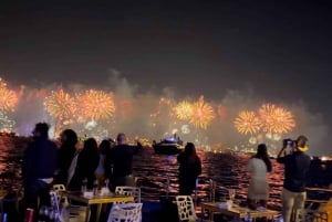Дубай Лотус: новогодний фейерверк и ужин на круизе