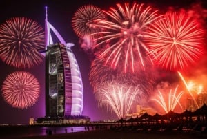 Dubai: Nyttårsaften på en privat luksusyacht på 36 fot