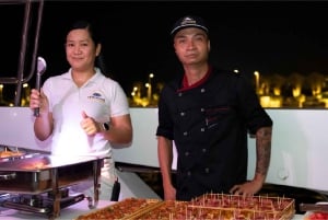 Dubai: DJ, juomat & Canapes: Uudenvuoden huvivenejuhlat ilotulitus, DJ, juomat & Canapes