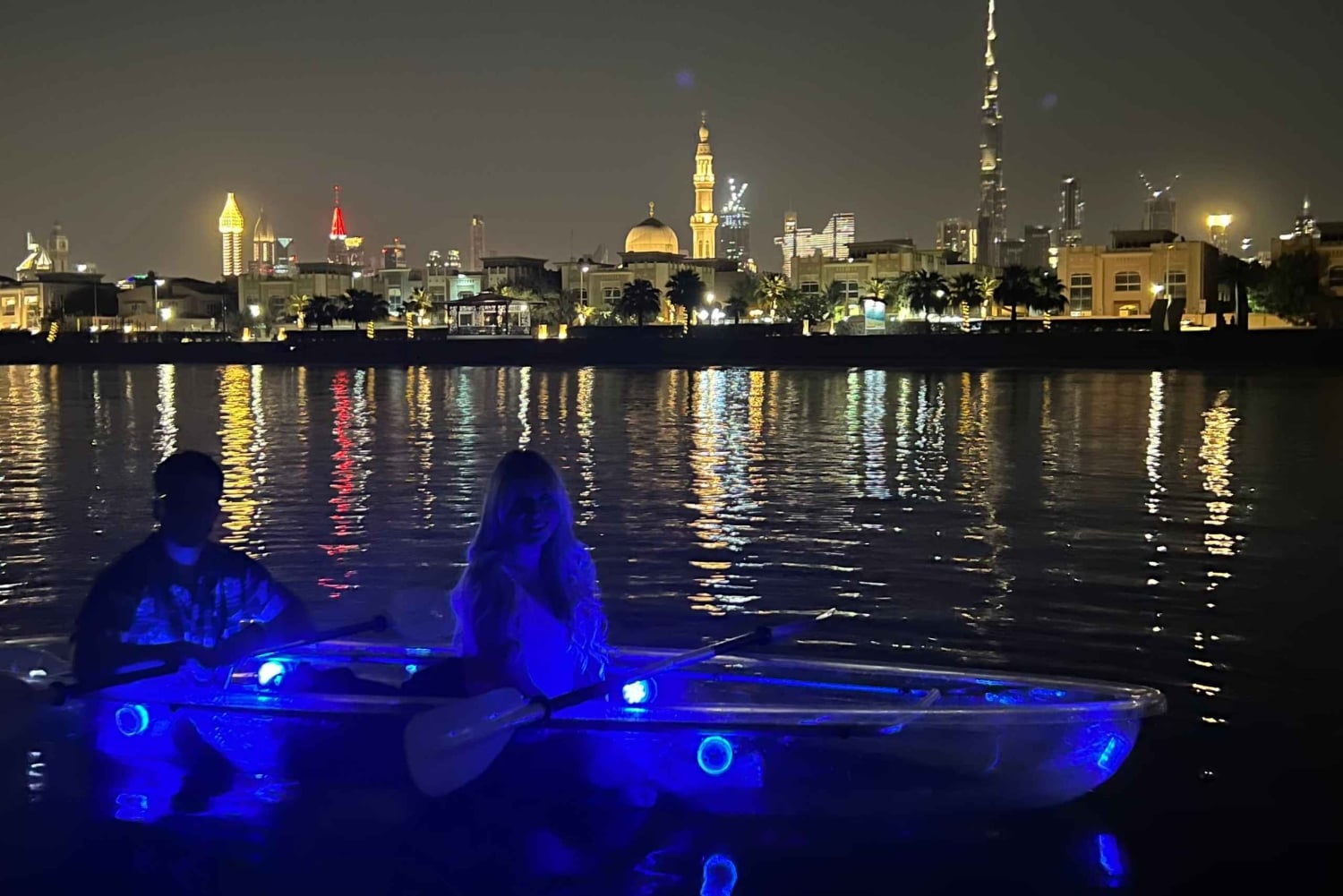Dubai: Kajaktour bei Nacht