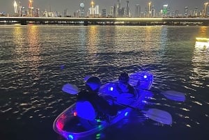 Dubai: Kajaktour bei Nacht
