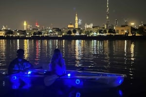 Dubai: Kajaktour bei Nacht