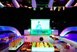 Dubai Harbour: Ozon-Yachtparty mit Live-DJ und offener Bar