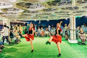 Dubai: Silvester-MegaYacht Lotus Feuerwerk & Dinner-Kreuzfahrt