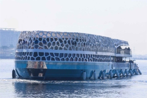 Dubai: NYE MegaYacht Lotus Royale vuurwerk & dinercruise