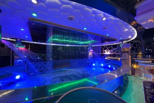 Dubai: NYE MegaYacht Lotus Royale vuurwerk & dinercruise