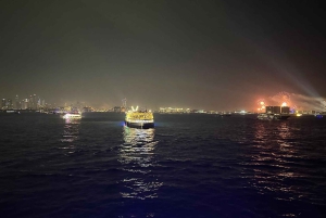 Dubai: NYE MegaYacht Lotus Royale vuurwerk & dinercruise