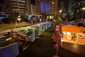 Dubai: NYE MegaYacht Lotus Royale vuurwerk & dinercruise