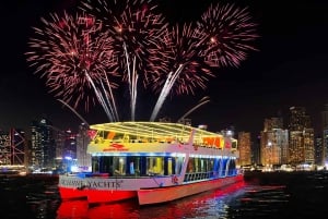 Dubai NYE Party Boat med live DJ, buffet og bar om bord