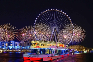 Dubai Party Boat NYE con DJ dal vivo, buffet e bar a bordo