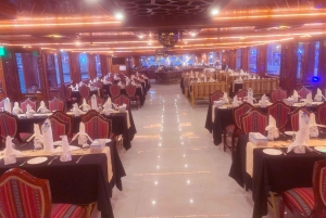 Дубай: новогодний круиз Ocean Empress с ужином и фейерверком