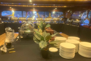 Дубай: новогодний круиз Ocean Empress с ужином и фейерверком