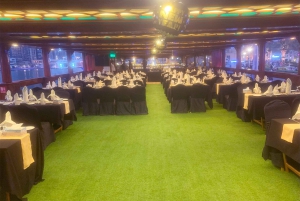 Дубай: новогодний круиз Ocean Empress с ужином и фейерверком