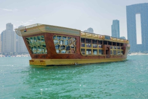 Дубай: новогодний круиз Ocean Empress с ужином и фейерверком