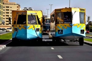 Dubai: Old town tour with Wonder Bus, souks, Creek and Guide