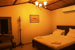 Dubai: Overnight Desert Safari with stay in Private Cabin