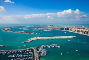 Dubai: Parasailing op Palm en JBR Beach