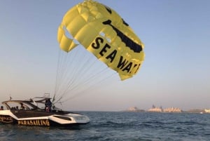 Dubai: Palm und JBR Beach Parasailing Abenteuer