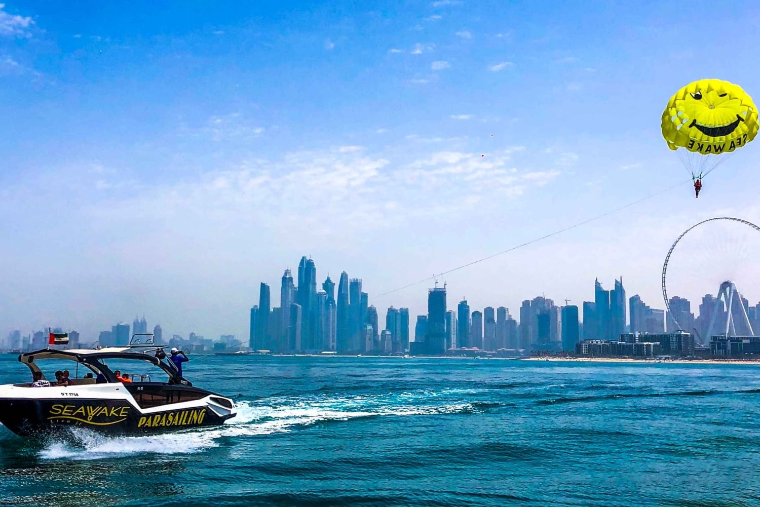 Dubai: Parasailing-eventyr over Dubais ikoniske kystlinje