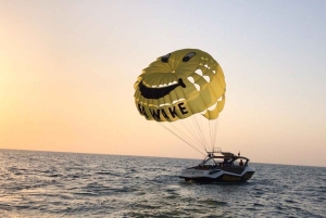 Dubai: Parasailing-eventyr over Dubais ikoniske kystlinje