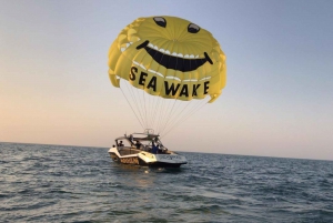 Dubai: Parasailing Adventure & Boat Tour of JBR Beach