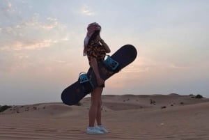 Dubai: Polaris RZR e Sandboarding Desert Adventure