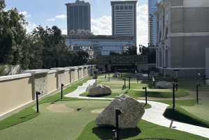 Dubái: fiesta en la piscina y discotecas con un autobús de fiesta y juegos