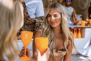 Dubái: fiesta en la piscina y discotecas con un autobús de fiesta y juegos