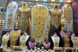 Dubai: Premium Old Town, Street Food, Souks & Boat Ride Tour