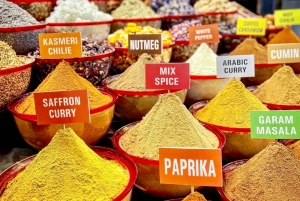 Dubai: Premium Old Town, Street Food, Souks & Boat Ride Tour