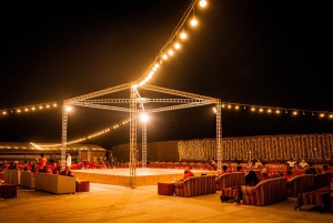Dubai: safari premium sulle dune rosse con sandboarding e BBQ