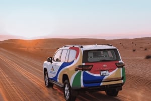 Dubaj: Premium Sahara Camp Safari, jazda na wielbłądzie i sandboarding