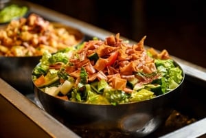 Dubaj: Premium Sahara Camp Safari, jazda na wielbłądzie i sandboarding