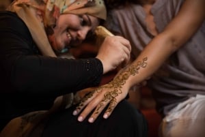 Dubaj: Premium Sahara Camp Safari, jazda na wielbłądzie i sandboarding