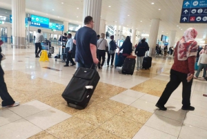 Dubai Airport: Private 1 Way Arrival OR Departure Transfer