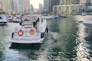 Dubaj: Prywatny rejs łodzią z Dubai Marina do 12 osób